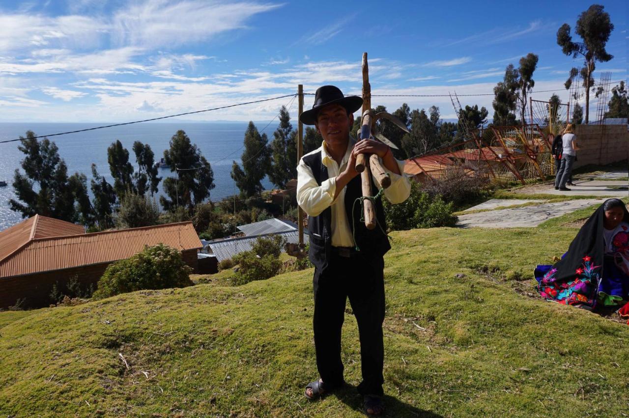 Tikawasi Homestay Comunidad Pueblo Isla Amantani Jose Luis Ocosuyo Exterior foto