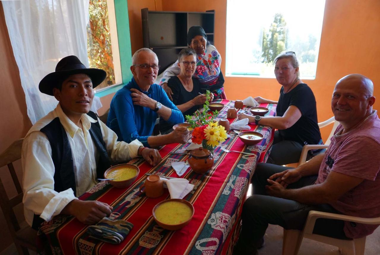 Tikawasi Homestay Comunidad Pueblo Isla Amantani Jose Luis Ocosuyo Exterior foto